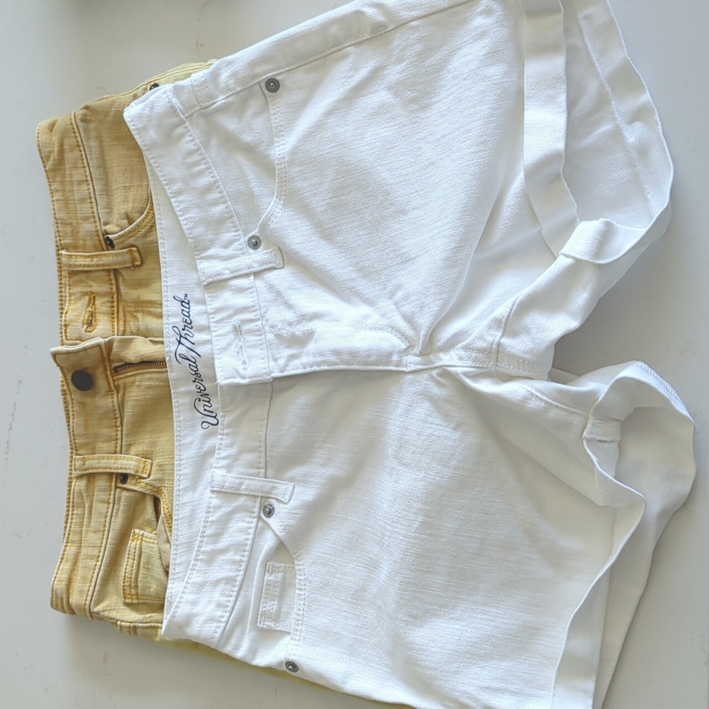 Universal thread bundle of high waist jean shorts